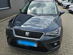 Grau Gebraucht 2020 Seat Arona SUV | 15.600 € (Guter Preis)