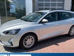 Polarsilber metallic (silber) Gebraucht 2019 Ford Focus Trend Kombi | 12.650 € (Fairer Preis)