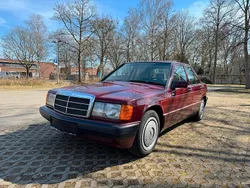 Rot Gebraucht 1991 Mercedes 190 Limousine | 5.990 €