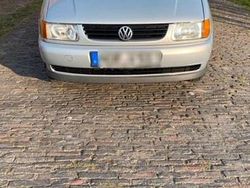 Silber Gebraucht 1997 VW Polo Kleinwagen | 1.450 € (Fairer Preis)