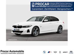 Weiß Gebraucht 2022 BMW 330 Limousine | 36.360 € (Fairer Preis)