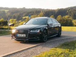 Schwarz Gebraucht 2016 Audi S8 plus Exclusive Limousine | 44.500 € (Fairer Preis)