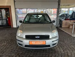 Silber Gebraucht 2004 Ford Fusion Van / Kleinbus | 3.999 € (Fairer Preis)
