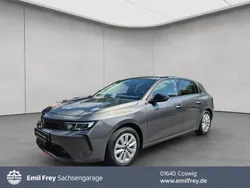 Grau Gebraucht 2024 Opel Astra Elegance Limousine | 20.440 € (Guter Preis)