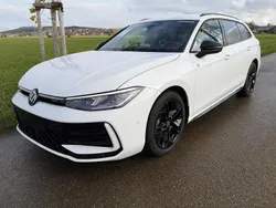 Candyweiß Neu 2024 VW Passat R-line Kombi | 50.990 € (Superpreis)