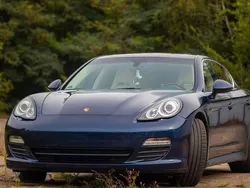 Blau Gebraucht 2010 Porsche Panamera 4S Limousine | 29.900 €