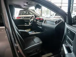 Gebraucht 2024 Mercedes B200 Van / Kleinbus | 34.750 € (Teuer)