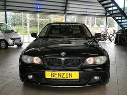 Schwarz Gebraucht 2003 BMW 318 Coupé | 2.250 €