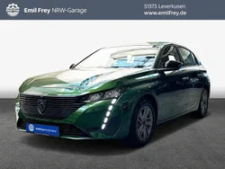 Olivine grün metallic Gebraucht 2024 Peugeot 308 Active Limousine | 19.750 € (Superpreis)