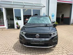 Deep black Gebraucht 2021 VW T-Roc Style SUV | 19.790 € (Guter Preis)