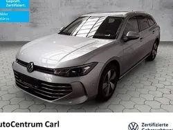 Silbern Gebraucht 2024 VW Passat Business Kombi | 30.980 € (Teuer)