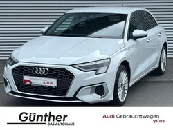 Gletscherweiß metallic Gebraucht 2021 Audi A3 Sportback e-tron Ambiente Limousine | 23.459 € (Guter Preis)