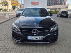 Schwarz Gebraucht 2017 Mercedes C400 AMG line Limousine | 24.250 € (Fairer Preis)