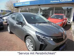 Schiefergrau Neu 2024 Renault Clio V Evolution Limousine | 17.499 € (Superpreis)