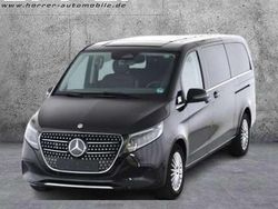 Obsidianschwarz metallic Gebraucht 2024 Mercedes V300 Avantgarde Van / Kleinbus | 64.790 € (Etwas zu teuer)
