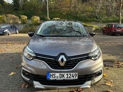 Grau Gebraucht 2017 Renault Captur Intens SUV | 9.590 € (Guter Preis)