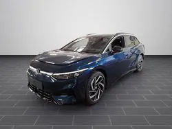 Aquamarinblau metallic (metallic) Gebraucht 2024 VW ID.7 IQ Drive Limousine | 46.950 €