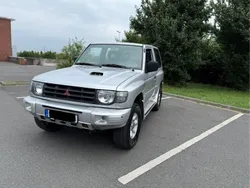 Silber Gebraucht 2002 Mitsubishi Pajero SUV | 8.700 € (Fairer Preis)