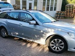 Silber Gebraucht 2010 Mercedes E200 Kombi | 4.300 € (Fairer Preis)