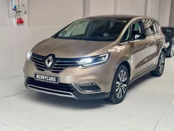 Beige Gebraucht 2017 Renault Espace Initiale Paris Van / Kleinbus | 14.990 € (Fairer Preis)