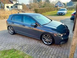 Grau Gebraucht 2020 VW Golf VII Style Limousine | 21.300 € (Fairer Preis)