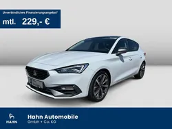 "nevada" weiss Gebraucht 2023 Seat Leon FR Limousine | 25.890 € (Fairer Preis)