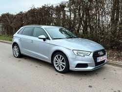 Florettsilber metallic Gebraucht 2019 Audi A3 Sportback Sport Limousine | 11.290 € (Superpreis)