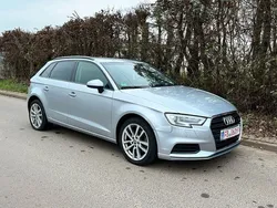 Florettsilber metallic Gebraucht 2019 Audi A3 Sportback Sport Limousine | 12.000 € (Superpreis)