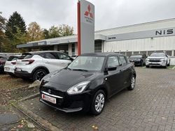 Schwarz Gebraucht 2021 Suzuki Swift Club Kleinwagen | 12.880 € (Fairer Preis)