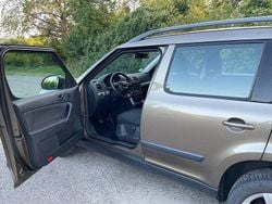 Braun Gebraucht 2012 Skoda Yeti Ambition SUV | 5.500 € (Guter Preis)