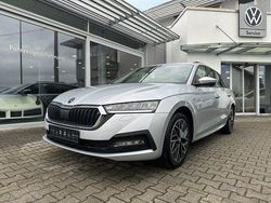 Silber Gebraucht 2022 Skoda Octavia Clever Kombi | 17.680 € (Fairer Preis)