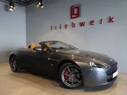 Grau Gebraucht 2008 Aston Martin V8 Vantage Coupé | 55.941 € (Guter Preis)