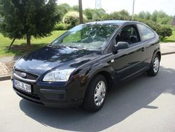 Blau Gebraucht 2005 Ford Focus Trend Limousine | 4.990 €