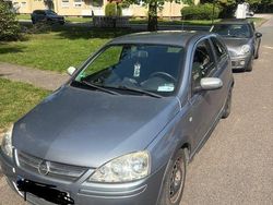 Grau Gebraucht 2006 Opel Corsa Limousine | 1.600 € (Fairer Preis)