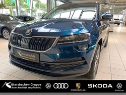 Blau Gebraucht 2021 Skoda Karoq Clever SUV | 25.890 € (Guter Preis)