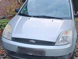 Grau Gebraucht 2004 Ford Fiesta Kleinwagen | 950 € (Guter Preis)