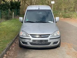 Silber Gebraucht 2009 Opel Combo Van / Kleinbus | 1.900 € (Guter Preis)