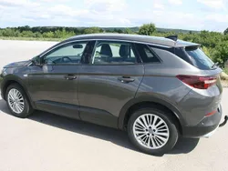 Grau Gebraucht 2020 Opel Grandland X SUV | 15.750 € (Guter Preis)