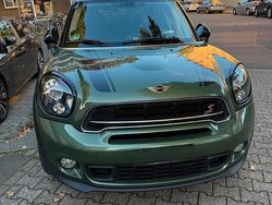 Grün Gebraucht 2015 Mini Countryman SUV | 15.800 €