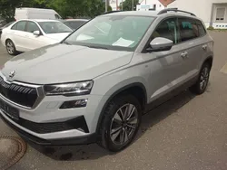 Steelgrau Gebraucht 2022 Skoda Karoq Tour SUV | 21.900 € (Fairer Preis)