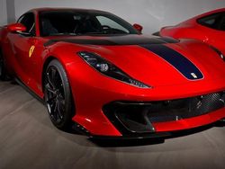 Rot Gebraucht 2023 Ferrari 812 | 1.880.000 €