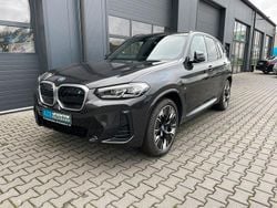 Grau Gebraucht 2023 BMW iX3 Impressive SUV | 44.980 € (Guter Preis)