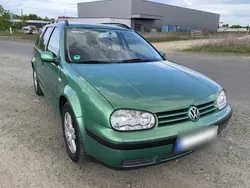 Grün Gebraucht 2002 VW Golf IV Kombi | 1.000 € (Superpreis)