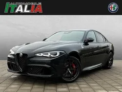 Rot (rosso alfa uni) Neu 2024 Alfa Romeo Giulia Quadrifoglio Limousine | 85.680 € (Superpreis)