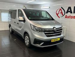Grau Gebraucht 2022 Renault Trafic Life Van | 25.900 € (Teuer)