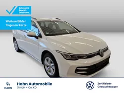Pure white Gebraucht 2024 VW Golf VIII Life Kombi | 24.930 € (Fairer Preis)