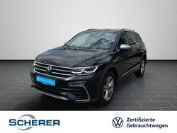 Deep black perleffekt (metallic) Gebraucht 2024 VW Tiguan Allspace Business SUV | 47.700 € (Etwas zu teuer)