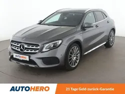 Grau Gebraucht 2019 Mercedes GLA180 Style SUV | 21.640 € (Fairer Preis)