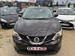 Schwarz Gebraucht 2015 Nissan Qashqai Visia SUV | 7.990 € (Guter Preis)
