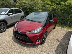 Rot Gebraucht 2019 Toyota Yaris Hybrid Style Limousine | 13.490 € (Fairer Preis)